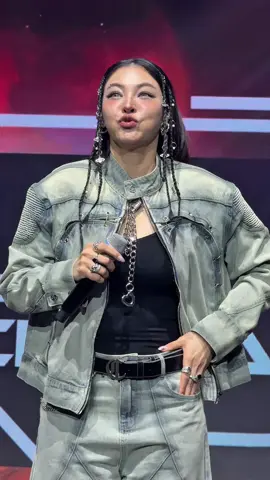 The cutest OA ✨🤏 PERAYA SKY ROCKET #Faye1stFMinManila #FayePeraya #ฝ้ายพีรญา