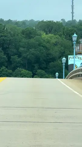 Good ole Rialto or Pig Hill. It’s one of the favorites. #pittsburgh #steep #drive #subaru 