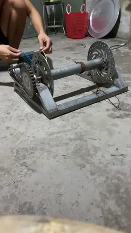 Lên cho ae con máy tời kéo 5m5 quay đầu ae nào cần ib em nhé 