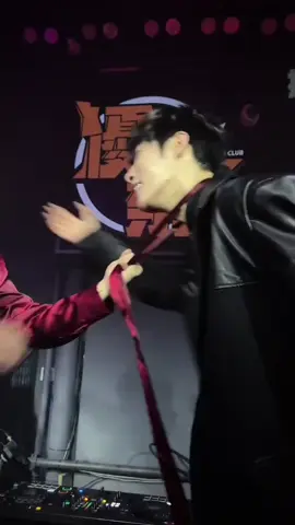 Ai cài nắng lên tóc em mùa hạ, lại thơm dịu dàng mùi hương cỏ mạ non #xh #viral #dj任 #dj任🧑ty #罗罗大人 #ty组合 #credouyin 