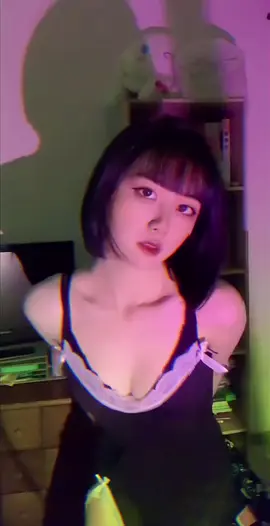 @鹿媗𝗖𝗮𝗺𝗶𝗹𝗮🐱 帶大家回到當年😍 #推薦 #fyp #fypシ #fyppppppppppppppppppppppp #fypシ゚viral #推薦叫我 #上热门 #上推 #抖音 #抖音短視頻 #抖音小助手 #抖音爸爸別限我流 #抖音爸爸給我流量 #tiktok夏日音樂節 #流量 #正能量 #02 #04 #05 #06 #08#สโลว์สมูท #สปีดสโลว์#siblinggoals #filipina#for #foryou #foru #foryoupage #dangyeu #คนไทยในใต้หวัน🇹🇭🇹🇼สถานีรถไฟจงลี่  #delulugirl #delusional #girls #girl #luckygirlsyndrome #熱門#capcut#wheneverwherever#ပြည်တွင်းဖြစ်ကိုအားပေးပါ#ဘဝအမောများပြေပါစေ#越南鼓#ประสานมิตรหวานเจี๊ยบ#手勢舞#dance#video#台中#桃園#流量回來 #流量回來ಥ_ಥ #流量動起來 #流量密碼 #流量什麼時候回來ಥ_ಥ#舞蹈 #舞蹈運動 #阿美族 #泰雅族 #魯凱族 #原住民 #原住民的孩子 #阿美 #泰雅#台湾チア #Fancam#fubonangels#tigerscheerleader#啦啦隊 #啦啦隊女孩 #富邦悍將 #李雅英이아영 #李珠珢 #32撞#32 #tathanhnhii #xuhuong #tatdenbienhinh #xuhuongtiktok #fypシ゚viral #tiktokmyanmar#開燈關燈變裝#제로투#근무중#push2start #xyzabc #xzbcya #xunghuong #xuhong#dacing #trending #trend #blowup #viral #dancetrend #virall #dancechallenge#白虎#白鹿 #台灣人#趣味#熱門推薦#fidé#fide#治平#台灣女孩#僑泰煩#xuhuong@抖音流量傳播員（台灣🇹🇼） @流量推廣員_TW🇹🇼 @TikTok @TikTok  USA @TikTokTaiwan @tiktok_tw