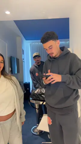 בואו נתלבש אותו הדבר ולא נספר לה  #fyp #foryou #dance 