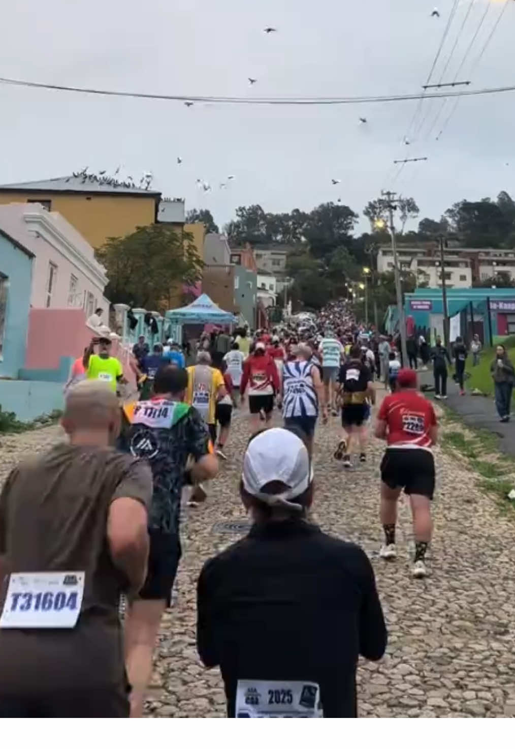 Oh no 😂 (via @islandofpineapples) #marathon #Running #fail 