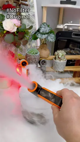 Power outage heat crisis? USB fan backup plan.🥵😡🤬#playhot #original #minifan #fan #freeshipping #TikTokShopSummerTurnUp #powerful #Summer #playhotqld 