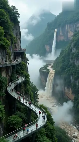 #viral #mountains #foryoupage #tiktoknews #tiktok #collapse #tiktok #disaster 