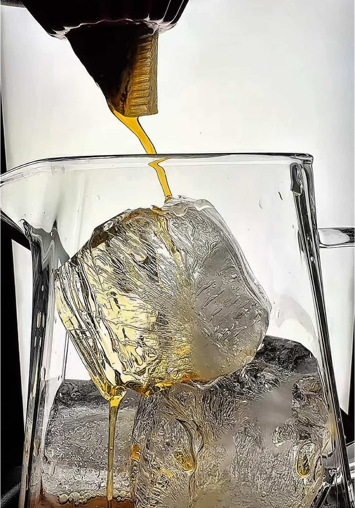 #اكسبلور #your_coffee #قهوة_المساء #v60 #مالي_خلق_احط_هاشتاقات 