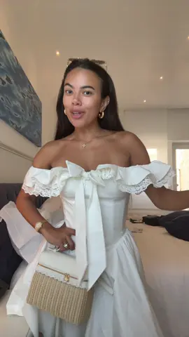 Dress @houseofcb 🤍