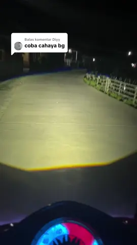 Membalas @Diyy Cahaya lampu H4 MT STAR M101 #lampuh4 #biledh4 #lampuledh4 #lampuh4mtstar #lampumtstar #fyp 