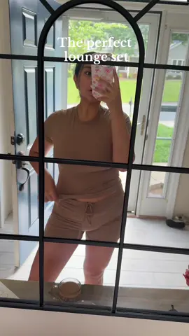 These are giving SK✨✨MS👀 I love how comfy they are!! #twopieceset #matchingset #twopieceoutfit #loungewear #loungeset #tiktokshopcreatorpicks #dealsforyoudays 