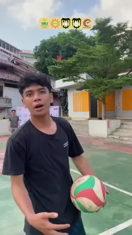 🔥 COUNTDOWN SELESAI! BESOK KITA MULAI! 🔥 VIMAJA CUP 2025 resmi dimulai BESOK! 🏐 Siapkan strategi, semangat, dan sportivitasmu. Pertandingan seru antar sekolah bakal langsung memanas di hari pertama! 😎 📍 Lokasi: Lapangan Green Park – UMJ 🕘 Kick off: 09.30 WIB Jangan sampai telat, dan pastikan kamu hadir untuk mendukung tim kebanggaanmu! 💪 Let the game begin! 🏆 #VimajaCup2025 #BesokMulai #TurnamenVoliPelajar #UKMVoliUMJ #AyoDukungTimKamu