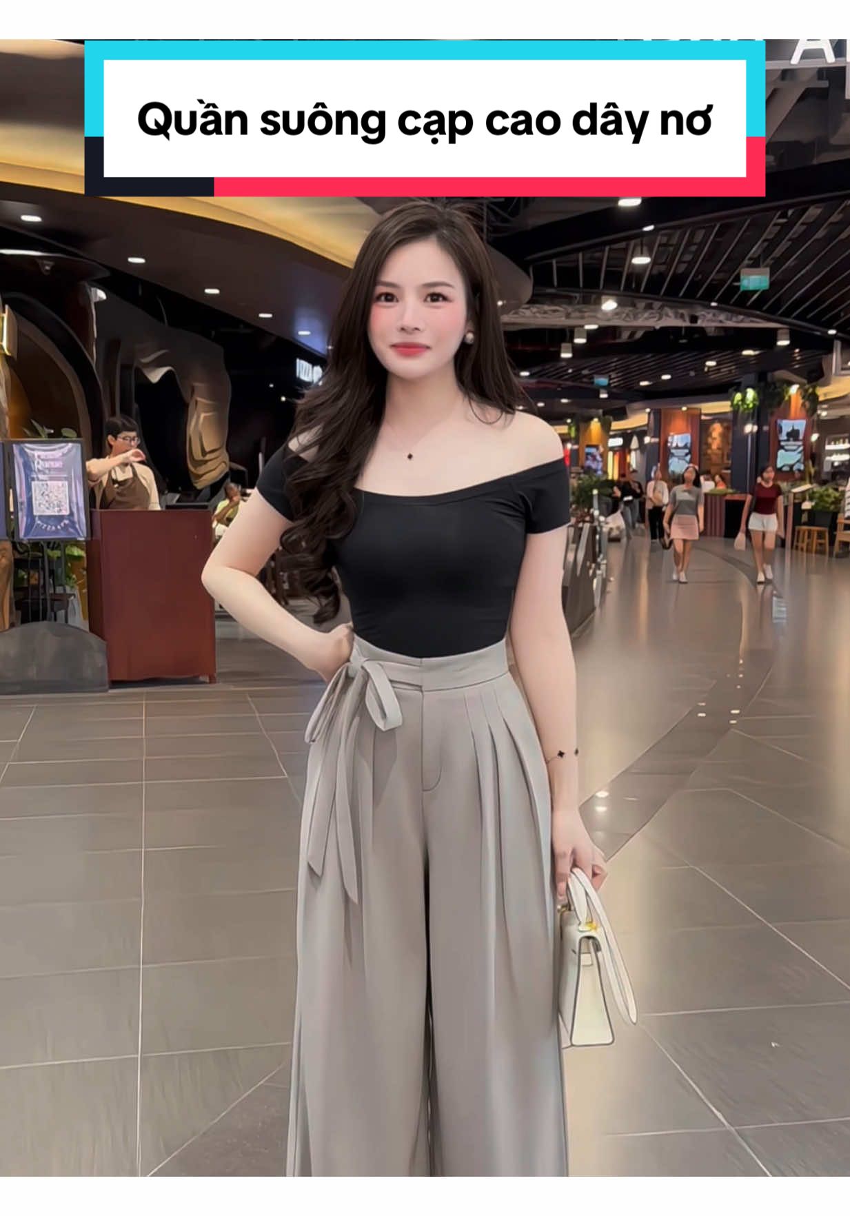 Quần suông ống rộng cạp cao thiết kế dây nơ #duyenrungrinh #quansuong #quanongrong #quancongso #quannu #quandainu #quansuongnu #quancapcao #phoidoxinh #shopping #xuhuong #review #thoitrang #fyp