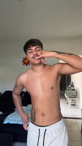 Acho q pra todo mundo a primeira vez é estranha né 