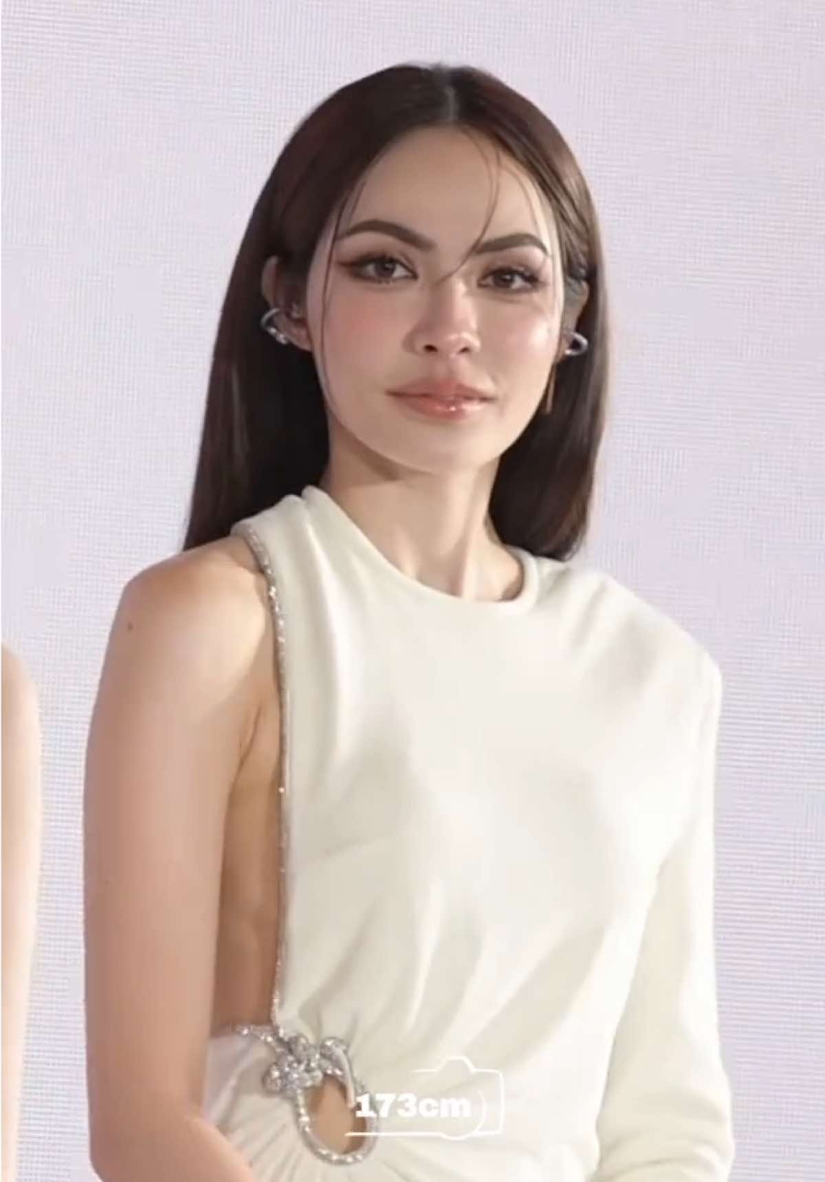 😻🤍 @Charlotte A. #ชาล็อตออสติน #CharlotteAustin #ชาล็อต #charlotte #HONORCHOICEEarbudsClip 