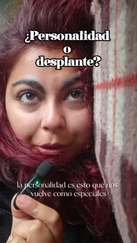 ¿Personalidad o desplante? hoy te enseño la diferencia para que veas, que cualquiera puede convertirse en un gran presentador 💖 #oratoria #personalidad #panico #publico #herramientascomunicacion #comunicacion #comunicacionefectiva #expresionoral 