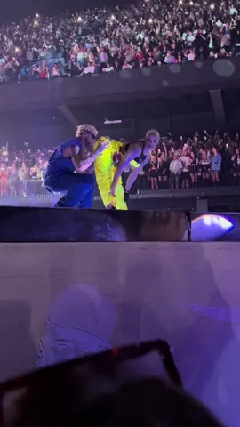 @Taylor @Lancesavali @chrisbrownofficial wow wow wow😭😭😍😍😍 pls let me dance with use❤️‍🔥  #chrisbrownofficial #lancesavali #taylorterry #manchester #foru #foryoupagе #fyp 
