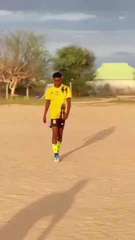 fatale weyn inan ahy mala iga daremaa🎖️🏆🥇⚽ @Kᴀᴍᴀ 19 @Ahmed Xavi🇬🇲🦁 @Dhaxalsugaha Ree xirsi @BASHIR NEYMAR10 