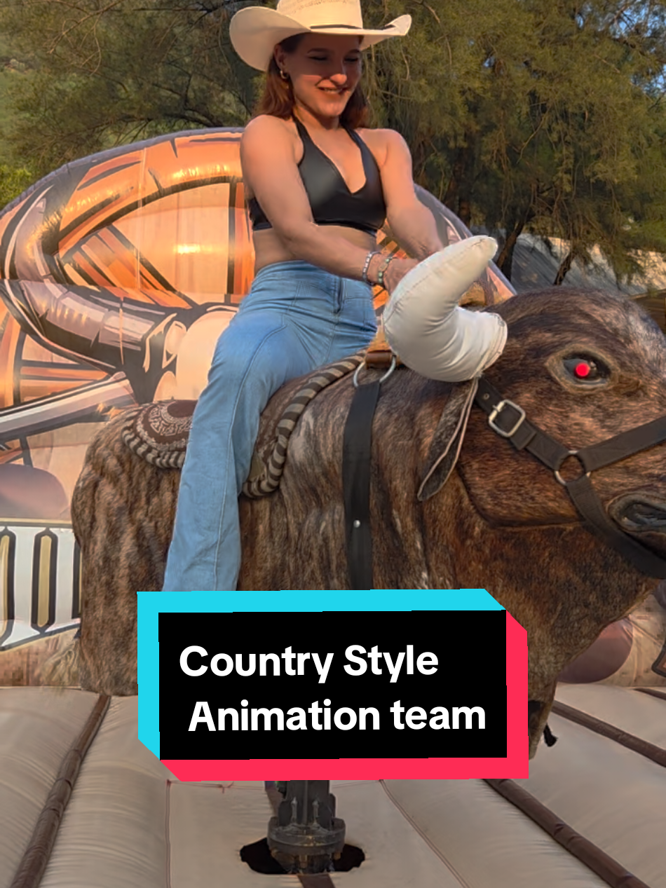Country Style Animation team ! @Cuellos Rojos @Alice Mac #countrystyle #cowboy #rodeo #hat @sombrereriajimenezmty #cowgirl #animationteam 