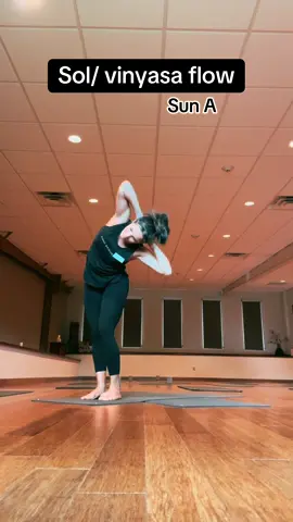 Around the world with this sun a! More spinal movements to stretch  and strengthen your core💕 #yoga #yogalove #yogapractice #lifepoweryoga #yogateacher #inspire #abcxyz #movement #motivation #yogi #lifetime #Fitness #stretch 
