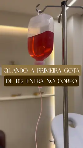 Quando a Metilcobalamina (B12) entra em nossas veias. Quais níveis estão sua Vitamina B12 no sangue? 🚨VALE LEMBRAR QUE SE VOCÊ TEM SINTOMAS DE FALTA DE ATENÇÃO, FORMIGAMENTO, MEMÓRIA RUIM, PODE SER SINTOMA DE FALTA DE VITAMINA B12, NESTE CASO PROCURE UM MÉDICO ESPECIALISTA PARA TE DIAGNOSTICAR E TE PROPORCIONAR O TRATAMENTO ADEQUADO!🚨 Aimée Clinique Medical Clinic CRMPJ 8322/GO Dr Arthur Santos CRMGO31127 🩺🧬🧠 #b12 #v#vitaminareposição #energia #cabelo