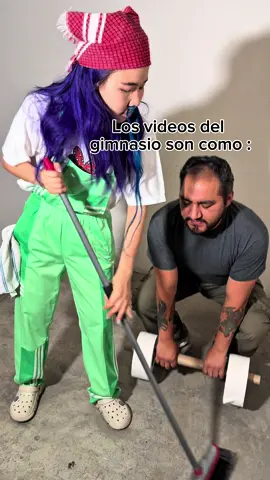 El mero fuerte siempre bien Escondido 😂😂 #humor 