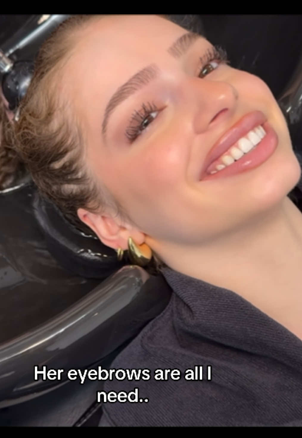 everyone who says they‘re not perfect is lying. @Eliana Kalogeras  - @Noah Risling @demitrakalogeras @sundaykalogeras @patrishakalogeras  #kalogerassisters #elianakalogeras #eyebrows #perfect #hair #videoviral #clips 