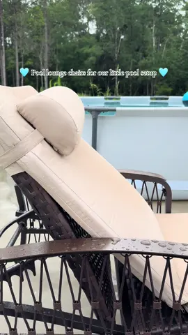 These pool lounge chairs are beautiful !! ❤️ #zzwfurniturestore #poolloungechair #poolfurniture #patiofurniture #poolchair #tanningchair #lounge   #TTSLevelUp #TreasureFinds #creatorsearchinsights #TikTokShopCreatorPicks  #TikTokShopRestock  #dealsforyoudays #outdoorfun #TikTokShopSummerTurnUp #tiktokshopunboxing 