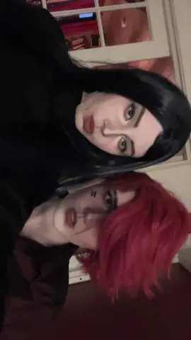 Us trying to lipsync challange, go! @Lena Asbjørnsen #caitvi#vi#viarcane#wlw#caitlynkiramman#caitlynarcane#arcane#arcanecosplay#foryou#fyp 