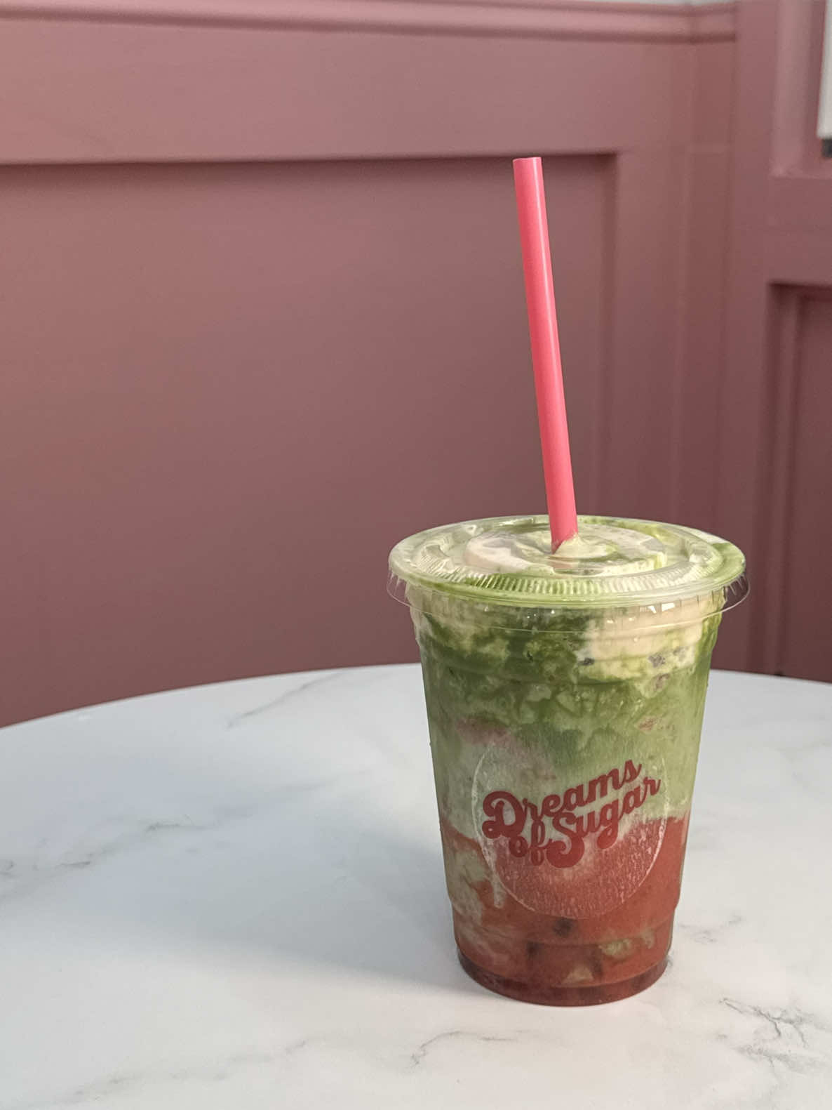 i think i just found a new neighborhood favorite💖🧁☕️  go visit @Dreams of Sugar for your next sweet treat fix!!!  #sweettreat #SmallBusiness #bedstuy #strawberrymatcha #dubaichocolate #brooklyneats #foryourpage 