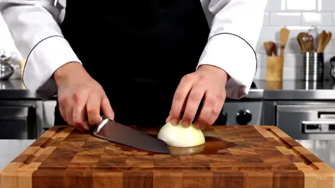 Cutting up some onions #onion #asmr #asmrsounds #fyp #chef #