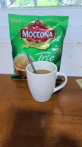 #มอคโคน่าแค่สัมผัสก็เปลี่ยนใจ #มอคโคน่าทรีโอ้เอสเพลสโซ่ ☕️☕️