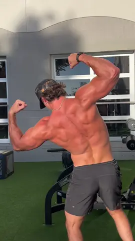 i’m coming for you @Shizzy  #jokes #physique #bodybuilding #GymTok #fyp #justforyou #viralvideo 