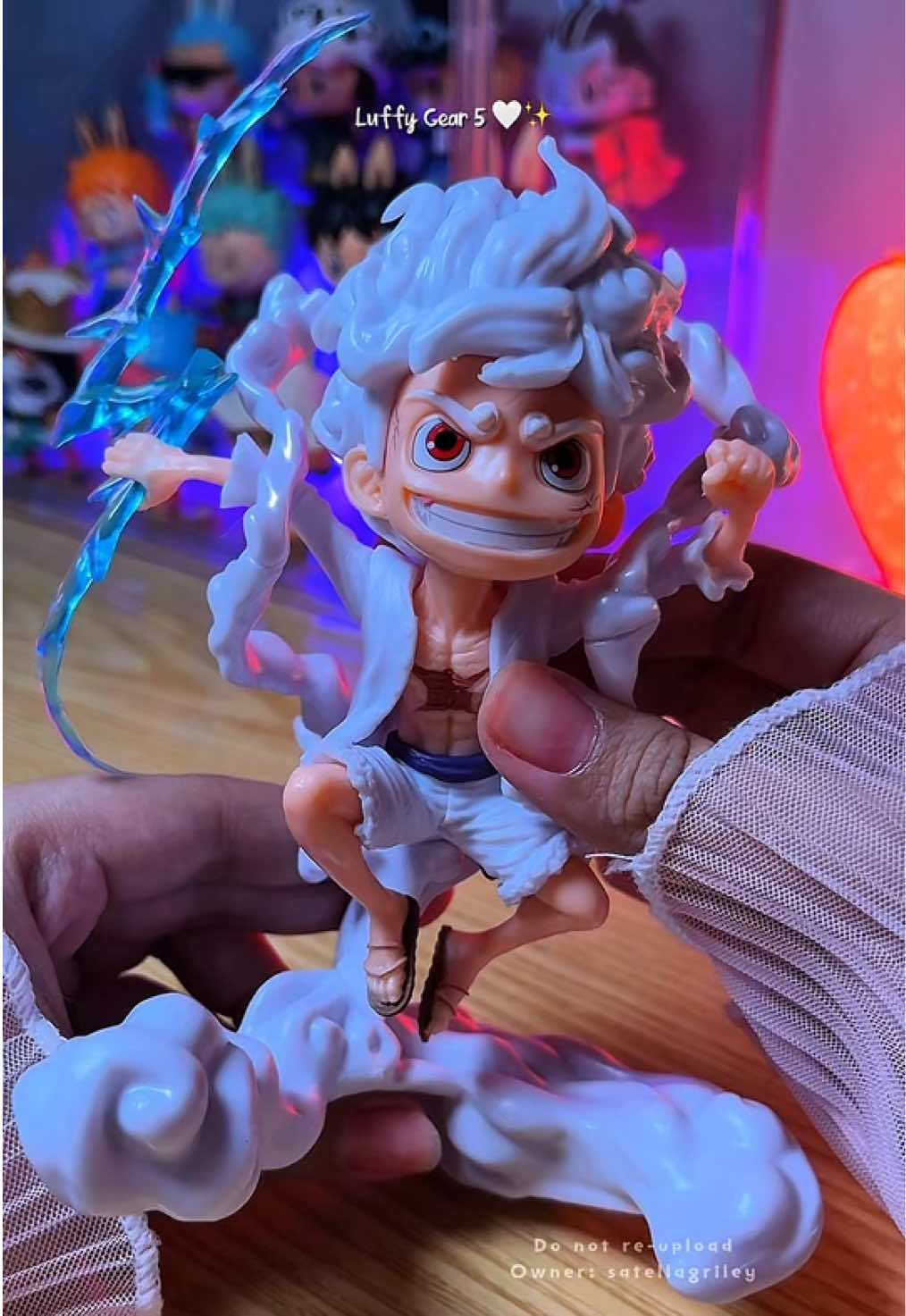 Luffy Gear 5 Action Figure 🤍  ang ganda for only ₱195 ?!! #luffy #luffyonepiece #luffygear5 #actionfigures #gear5 #onepiece #anime 