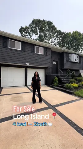 Long Island 📍 Beautiful Single-Family Home 🏡  •4 Bedrooms  •2 Full Bathrooms •Full Basement •Generous backyard space perfect for entertaining or relaxing outdoors. Enjoy the convenience of a private parking garage and plenty of space for the whole family. Don’t miss this opportunity to own a home with both comfort and charm in a desirable Long Island neighborhood! 📍DM for more info or to schedule a private showing! . . . . #RealEstateGoals #ModernLiving #LuxuryListing #HomeForSale #NYRealEstate #HouseGoals #forpageofficial #fyp #luxuryhomes #longislandnewyork #homesweethome 