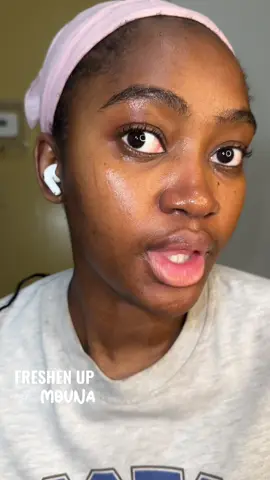 Before you I was something 😭💀 PRODUCT USED - gel pour les cernes @AXIS-Y  - retinol @VT Cosmetics US  - face cream @PURITO SEOUL  - cils sérum @bentoncosmetic  #femmenoire #routine #hyperpigmentation 