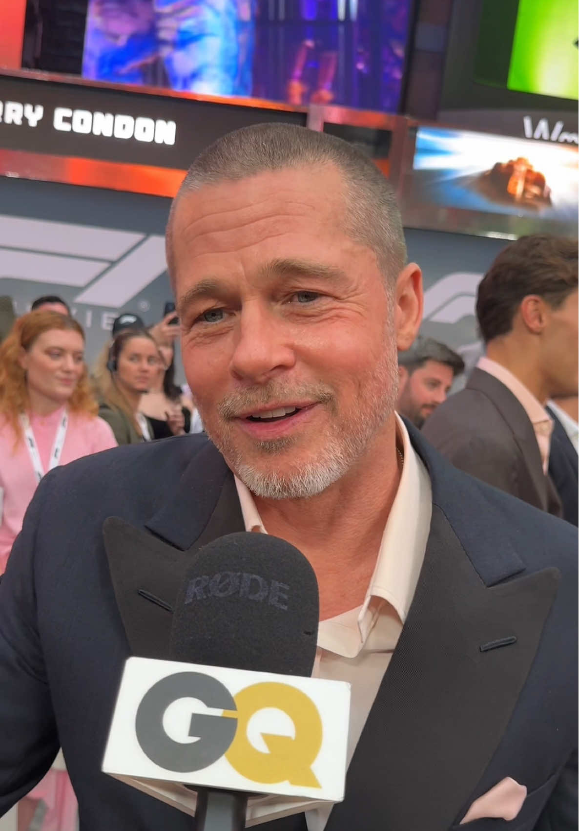 #BradPitt’s just trying to have fun with his style. We caught up tonight at the #f1movie premiere.