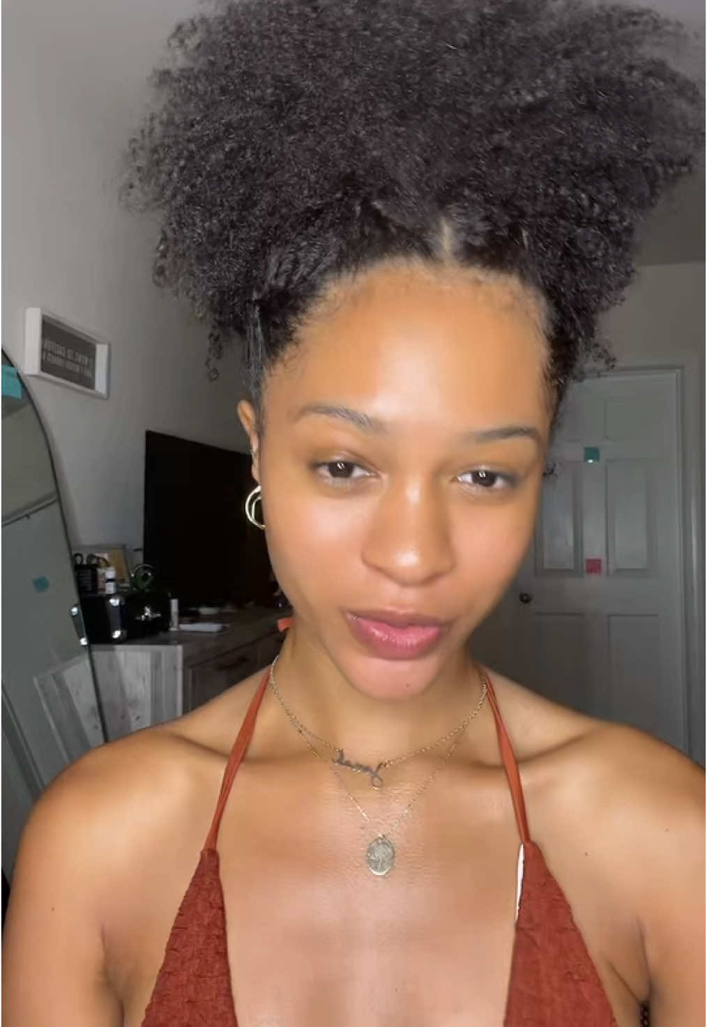 Well worth it 🩵 . . . . #kskincare #koreanskincare #koreanskincareproducts #glowyskin #glassskin #creatorsearchinsights 