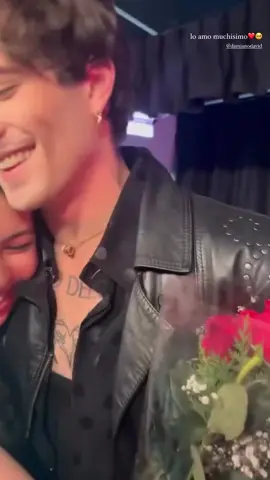 Damiano con fans  Créditos: maf.ferrr en Instagram #damianodavid #ykkaar_ #paratii #fyp 