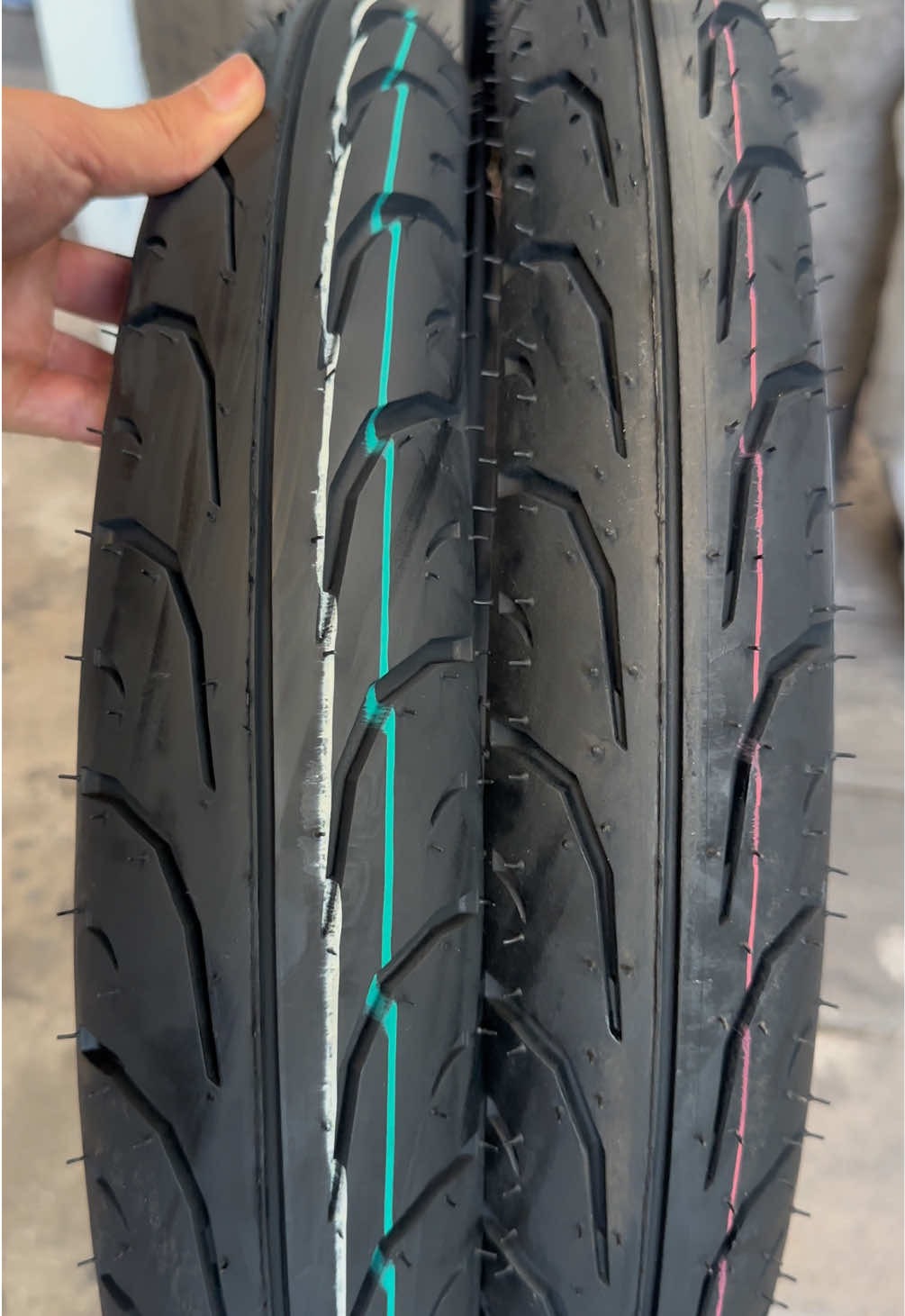 🇵🇭🇵🇭🇵🇭LEO tire LASER 4PLY RATING Motorcycle Tire🌟  Gulong (TUBETYPE) for Better Grip and Handling 🌟natural rubber🌟 Sizes😍16/17/18/14😍If you like it, come to the store and choose it! #leotire #Motorsport #motorcycle #tire #motor #leo #laser #fyp #gulong 