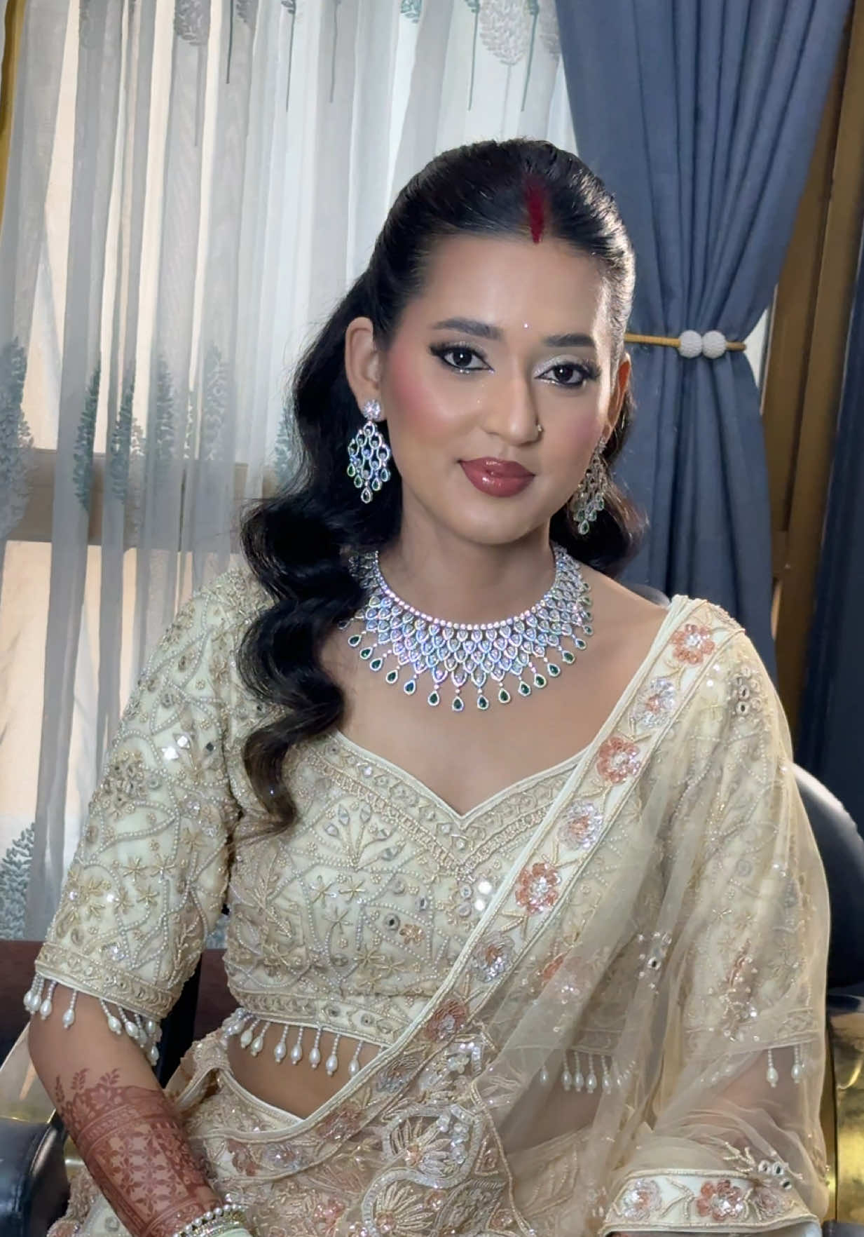 Getting ready for my reception…🥂 #reception #receptionlook #makeup #nepalibride #nepali #nepaliwedding 