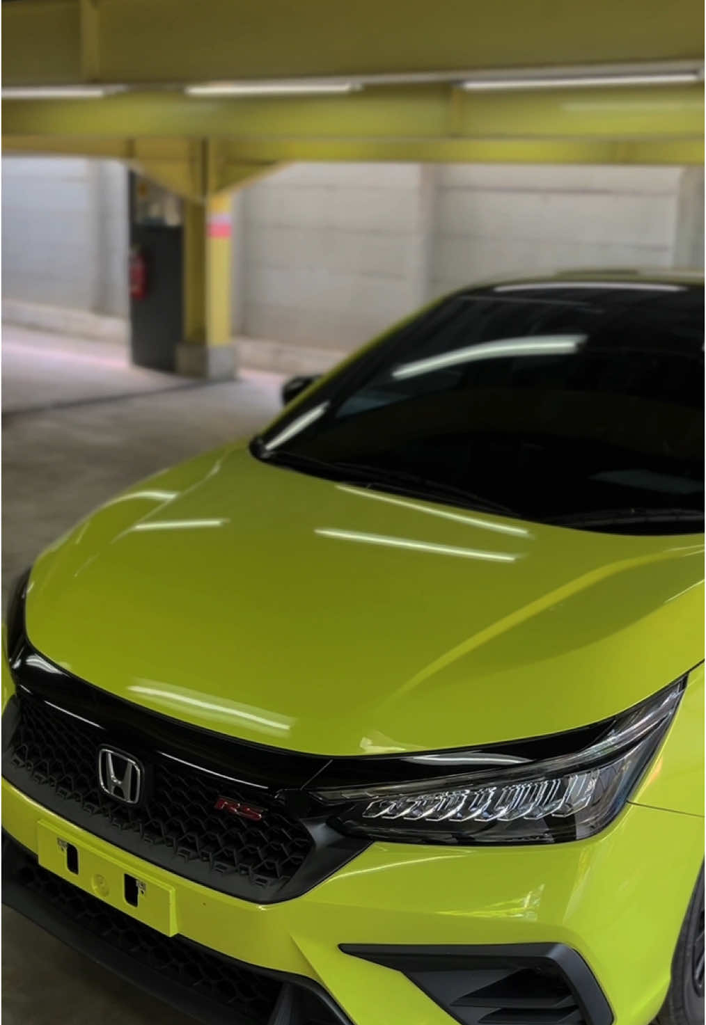 CITY HATCHBACK RS ELECTRIC LIME METALLIC  More Info : Wa | 081310297010 #honda #hondacity #hondacityhatchback #cityhatchback #cityhatchbacklime #cityhatchbackindonesia #cityhatchback2025 