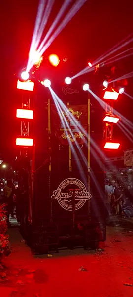 🔊🥶 #singadangdut #duaputraofficial #lighting #soundviral #tarling_indramayu_cirebon #cirebonpride🏴‍☠️ #gagasaripride🏴‍☠️ #cirebontiktok #fypage #efyepedong 
