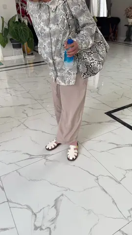 kata mami mau .. enak dipake.. cus lah kelian beliin buat nyokap kalian 