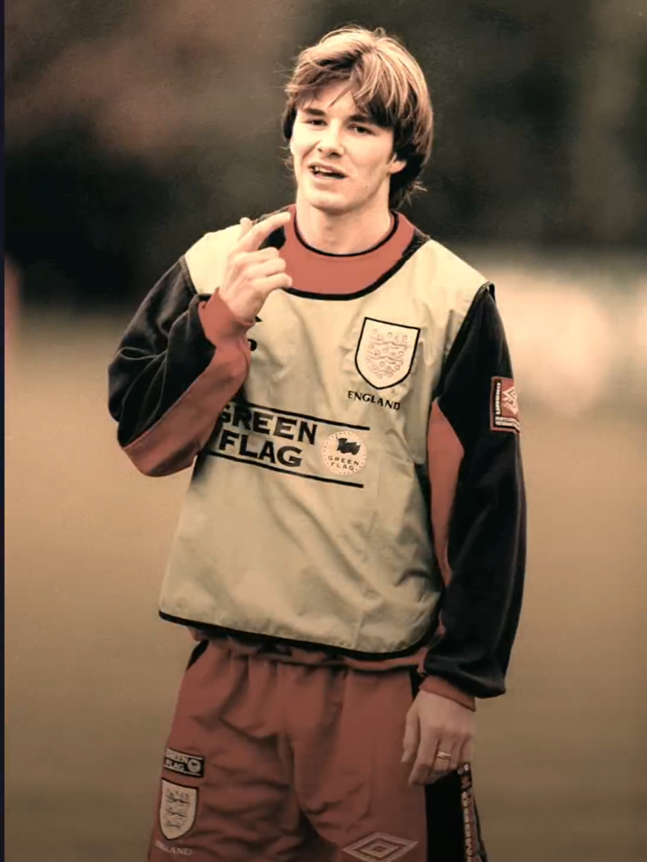 awas nanti jatuh cinta🤩😋 #davidbeckham #manchesterunited #beckham #football #fyp 