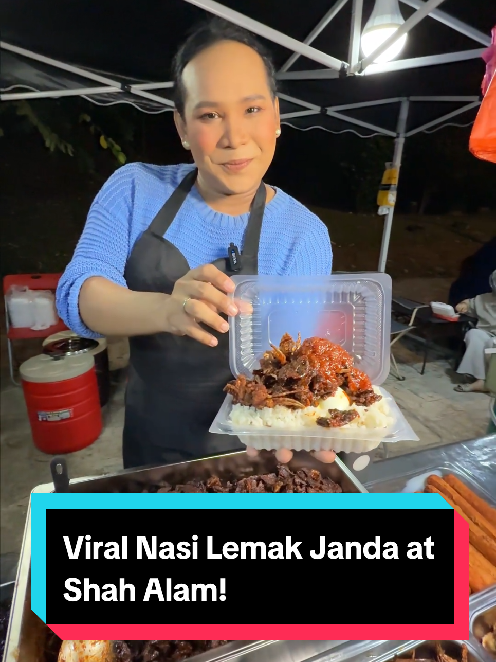 Viral Nasi Lemak Janda at Shah Alam! 📍Nasi Lemak Janda, Jalan Plumbum R7/R, Seksyen 7, 40000 Shah Alam, Selangor.  ⏰ 6pm-12.30am