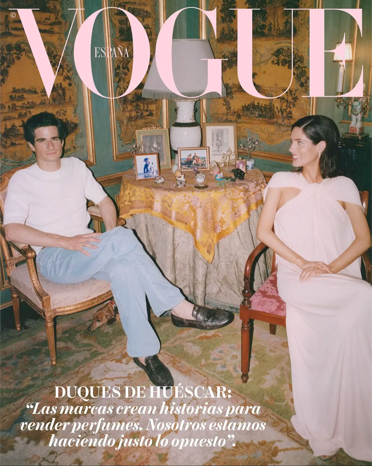 [LINK EN BIO] Los #duquesdeHuescar,  #SofiaPalazuelo y #FernandoFitzJamesStuart protagonizan nuestra portada digital de #VogueJulio. Con ellos como guía, nos adentramos en exclusiva en las estancias privadas del #palaciodeLiria con motivo del lanzamiento de su nueva firma de alta perfumería. Hablamos sobre el transformador relevo generacional en la Casa de Alba y la importancia de conservar un legado histórico-cultural único en España. {Lee la entrevista completa en el link de la bio} #entrevista #exclusiva #celebrities #TikTokFashion #modaentiktok #celebrity 