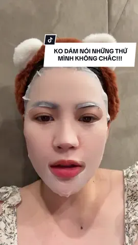 Ý là rì viu bình thường chứ có phải búc king đâu mà cứ bắt phải khen??? #halinhofficial 