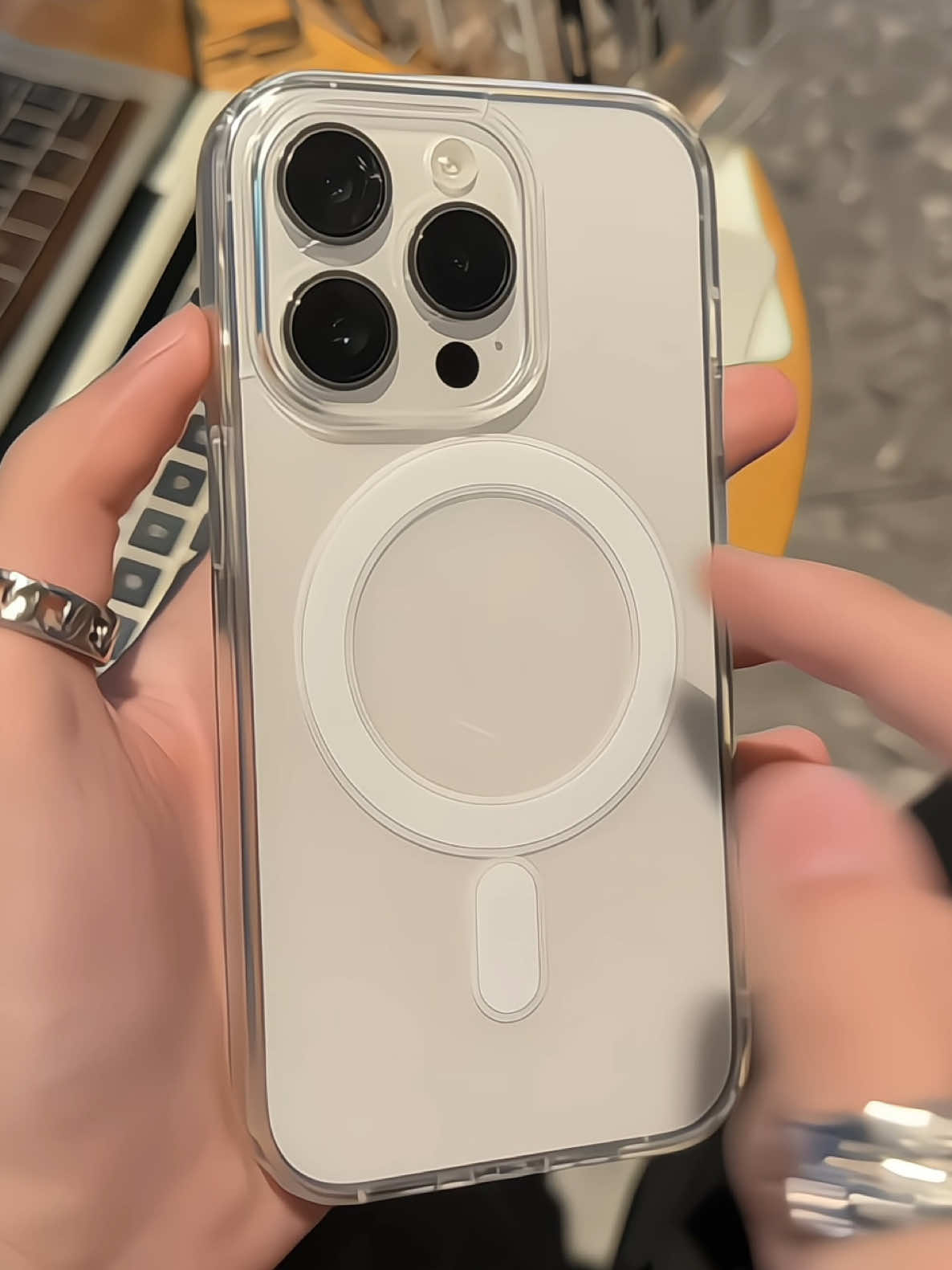 Ốp trong suốt chống sốc magsafe từ tính #infinitycase #oplungiphone #oplungdienthoai #oplungchongsoc 