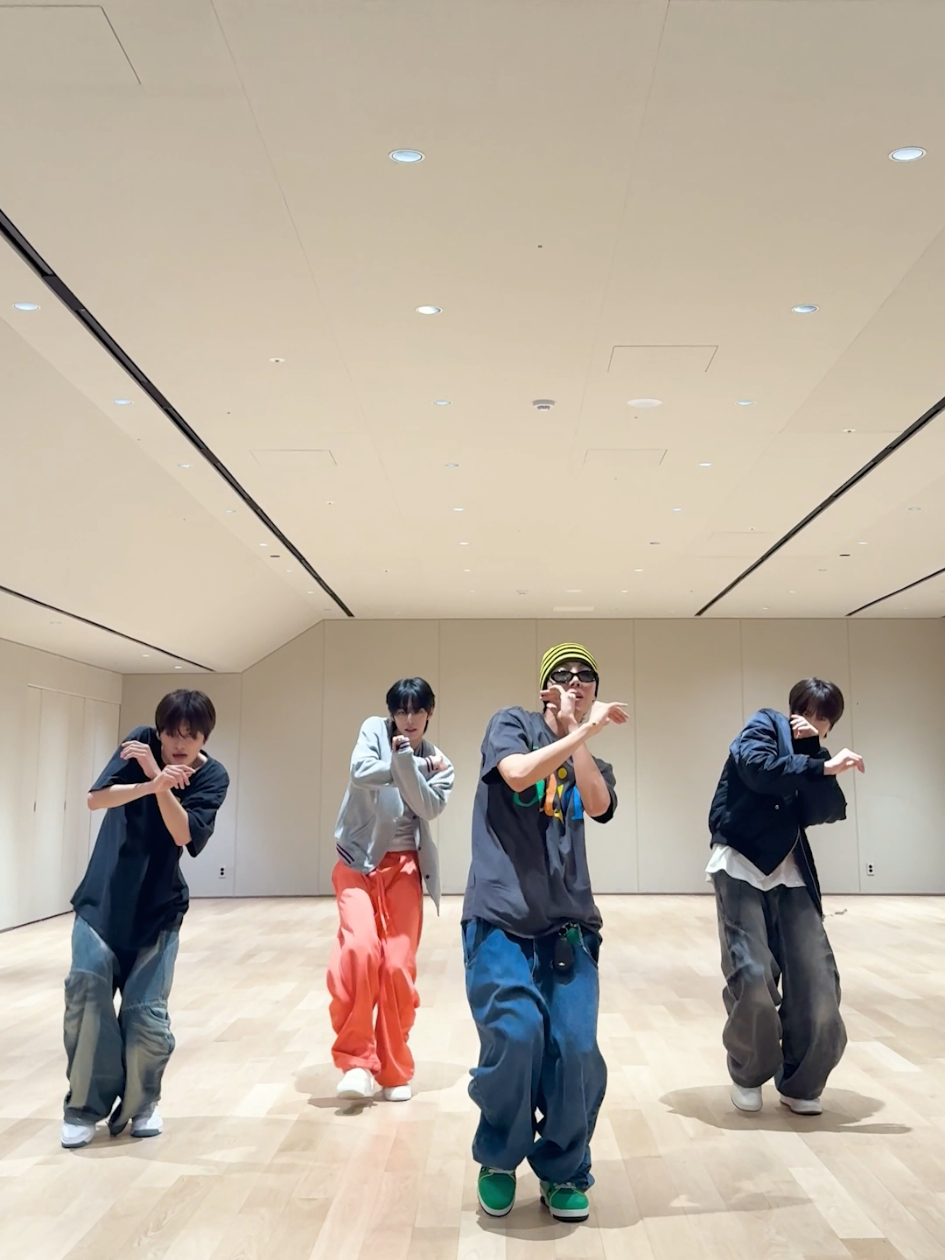 you killin' it, #TWS ! @hobipower  #jhope_KillinItGirl #jhope #제이홉  #투어스 #SHINYU #신유 #DOHOON #도훈 #JIHOON #지훈 @tws_pledis 