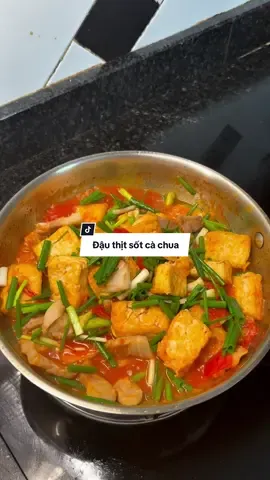 Đậu thịt sốt cà chua vẫn cứ là rất ngon mà đơn giản #dauthitsotcachua #thanhtam1107 #LearnOnTikTok #xuhuong #monngonmoingay 