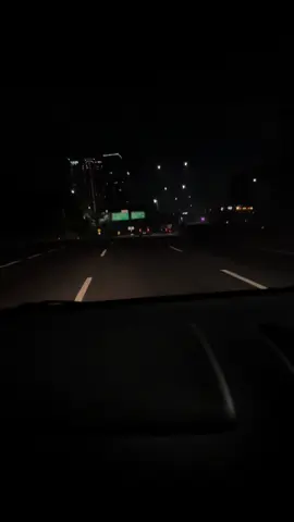 jalan jalan malam #mentahanvideo #mentahan #fyppppppppppppppppppppppp #fy #fypシ #fyp #nyetirmobil #jalanjalan #prankvideo #surabaya #tolsurabaya 